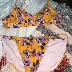 bathing suit..... BOTTOMS ARE MEDIUM, TOP IS SMALL